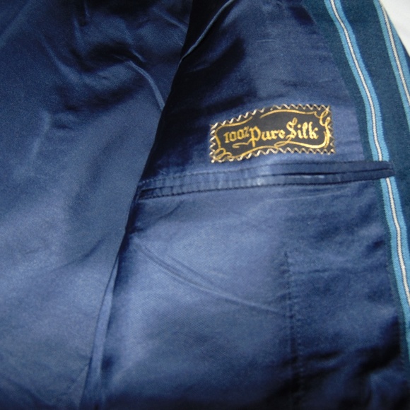 Gieves and Hawkes of Savile Row - Picture 2 of 4